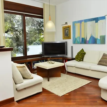 Nautica Villa